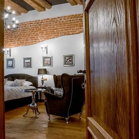 Leonardo 2 * Cracovia